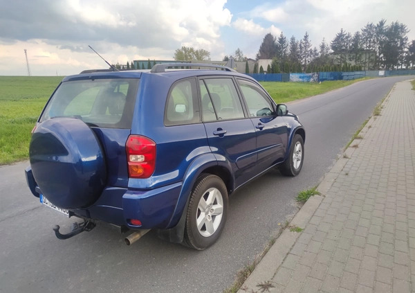 Toyota RAV4 cena 24900 przebieg: 223000, rok produkcji 2005 z Gniezno małe 232